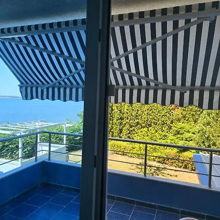 Paradise Blue Bay Apartment