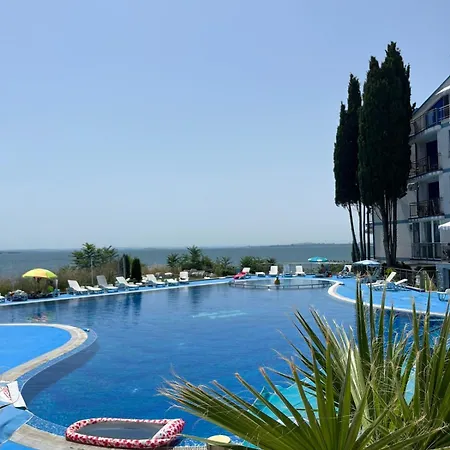 Paradise Blue Bay Apartment *